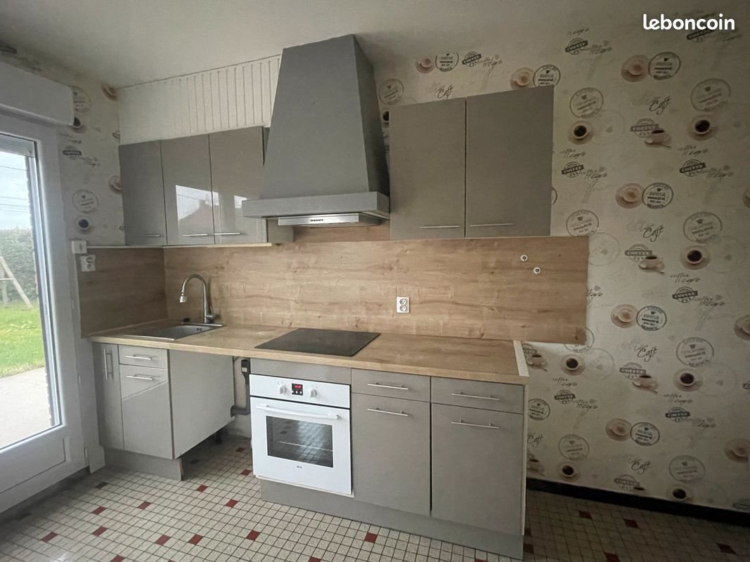Maison à louer, 92m², Wardrecques