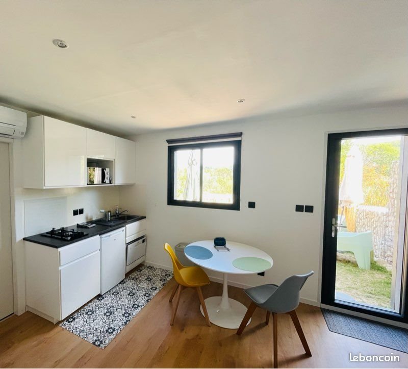 Appartement à louer, 26m², Saint-Zacharie