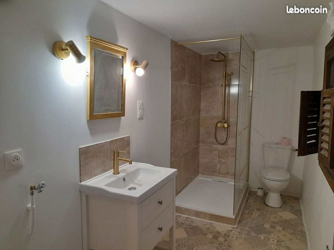 Appartement à louer, 70m², Cotignac