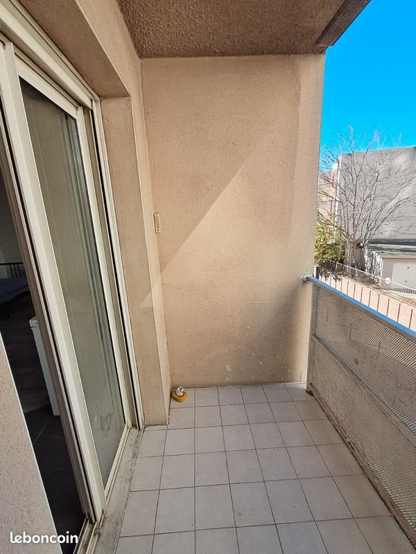 Appartement à louer, 23m², Nîmes