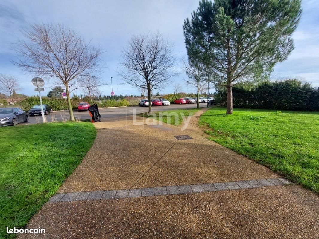 Appartement à louer, 20m², Rodilhan