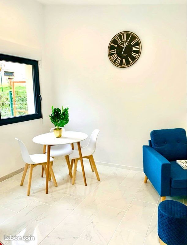 Appartement à louer, 40m², Villeneuve-la-Comptal