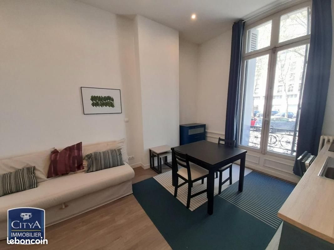Appartement à louer, 25m², Tours