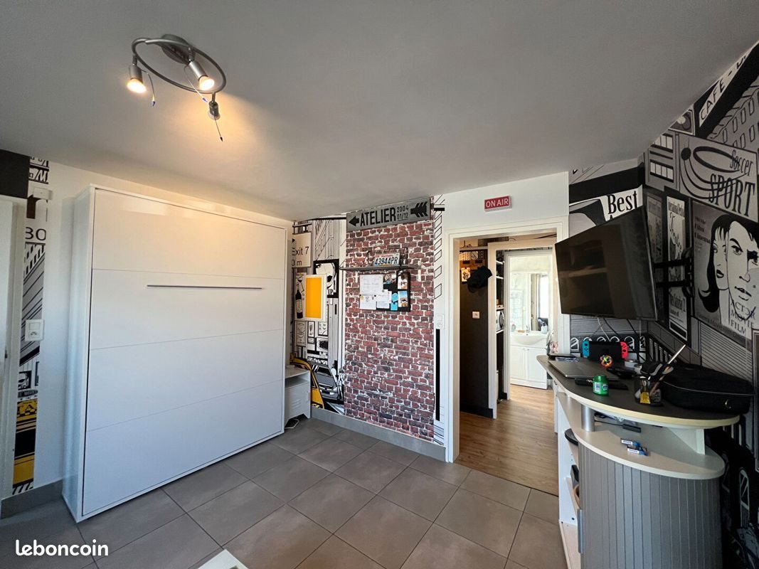 Appartement à louer, 24m², Arpajon-sur-Cère