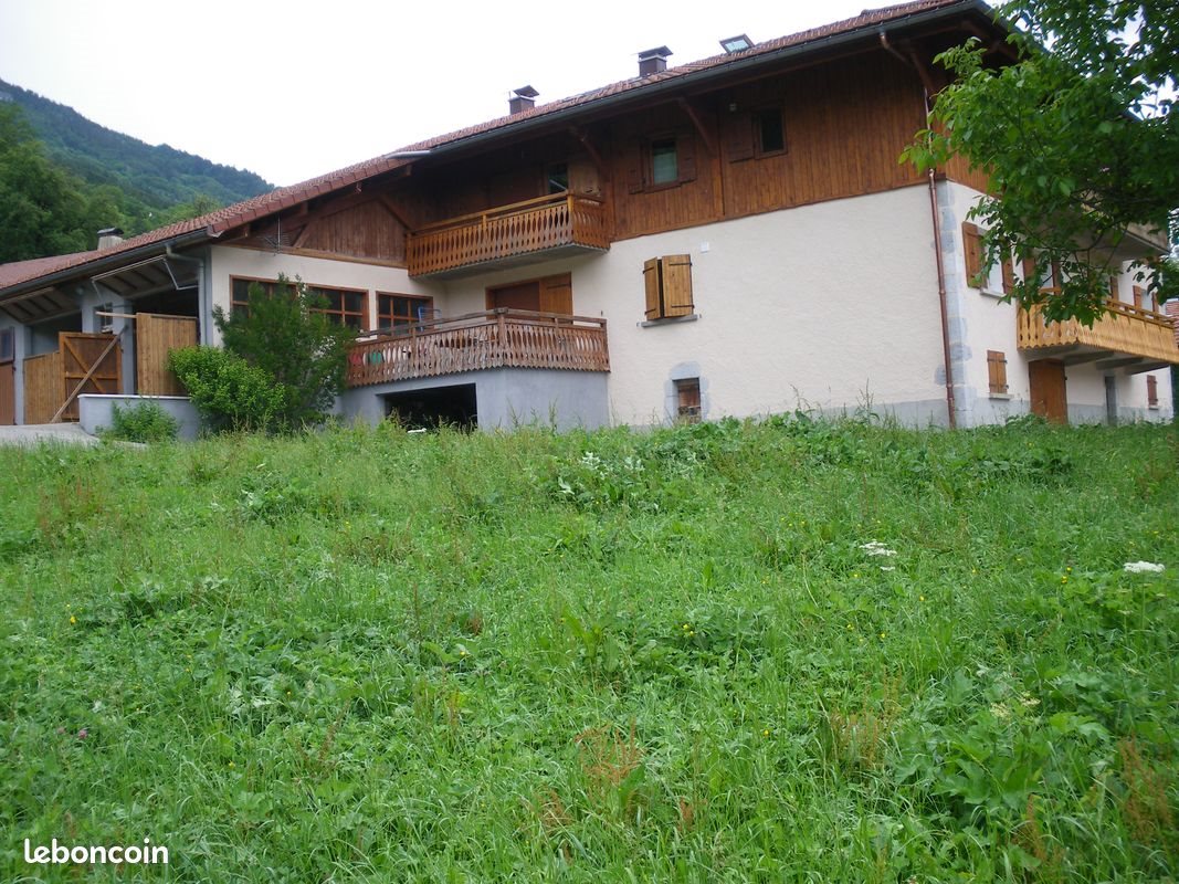 Appartement à louer, 70m², Thônes