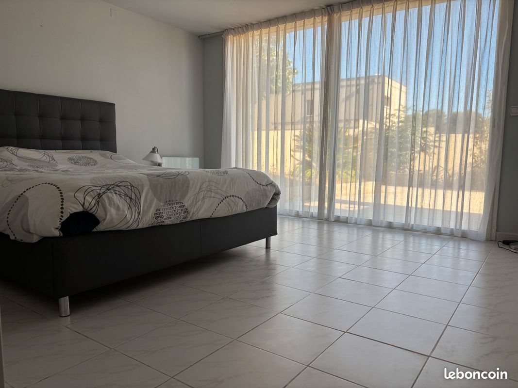 Appartement à louer, 80m², Nîmes