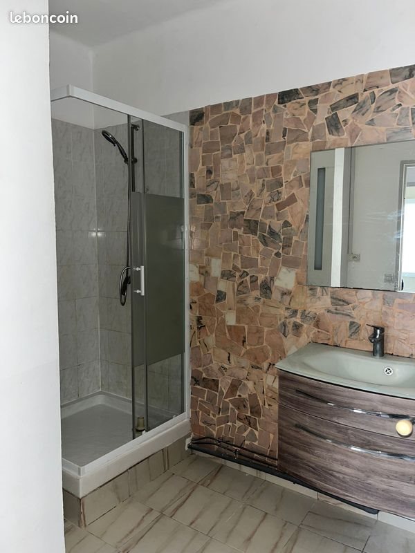 Appartement à louer, 63m², Nîmes