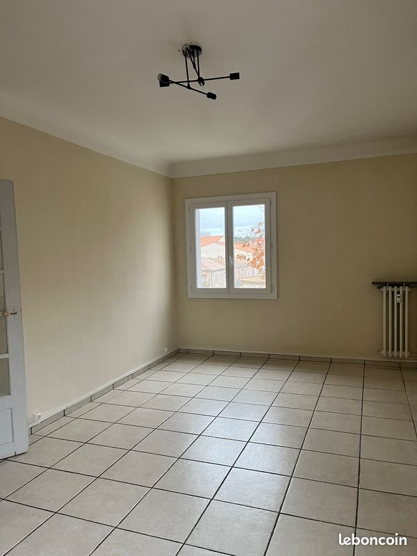 Appartement à louer, 63m², Nîmes