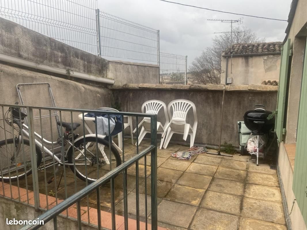 Appartement à louer, 22m², Nîmes