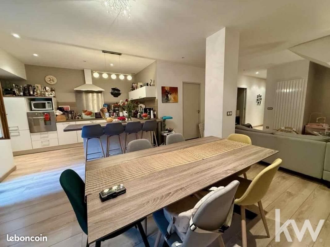 Appartement à vendre, 106m², Saint-Etienne