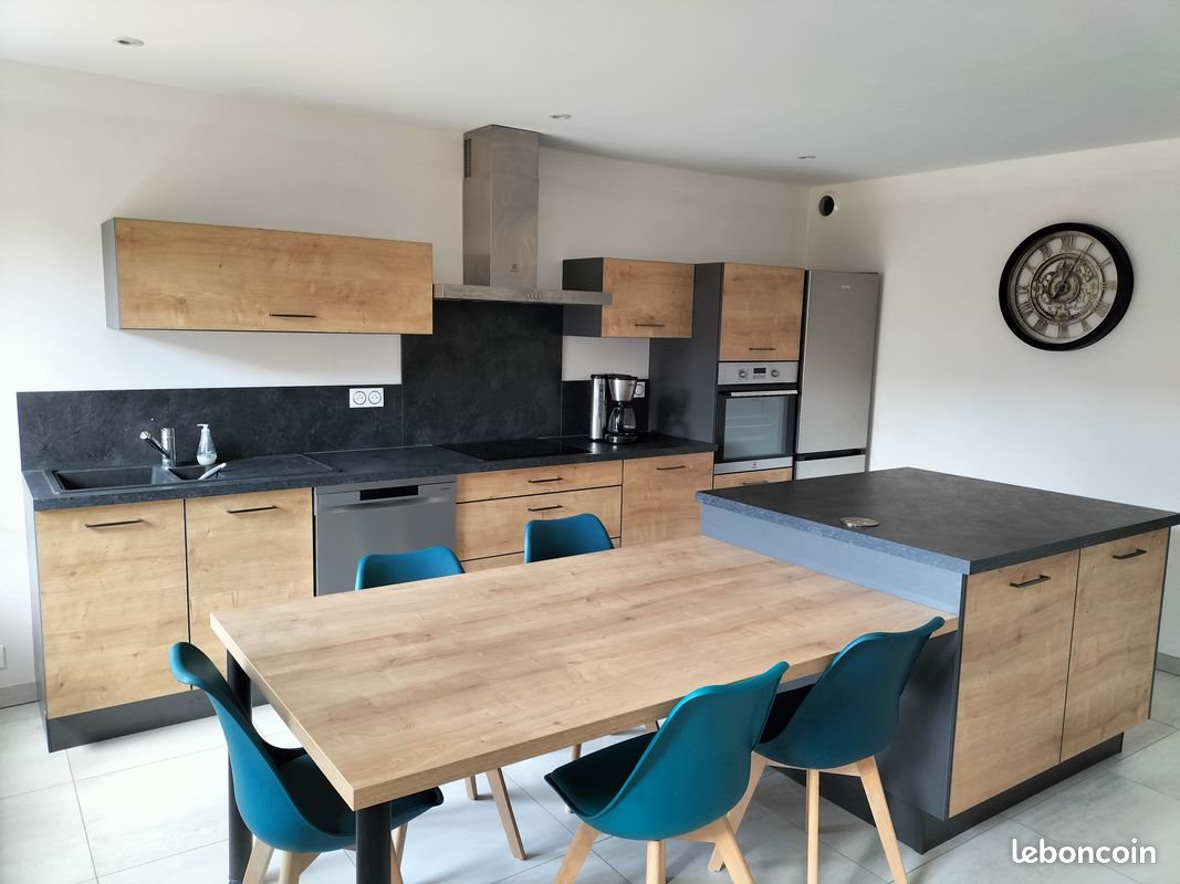 Maison à louer, 68m², Ploumagoar