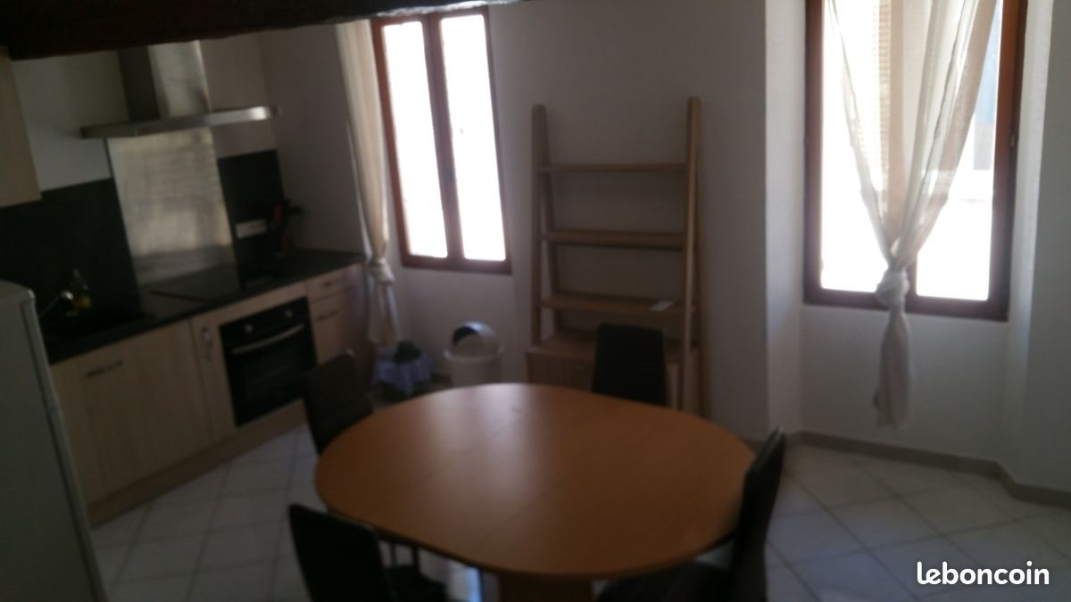 Appartement à louer, 45m², Trans-en-Provence