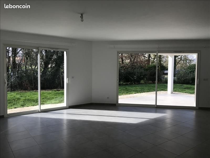 Maison à louer, 109m², Léguillac-de-l'Auche