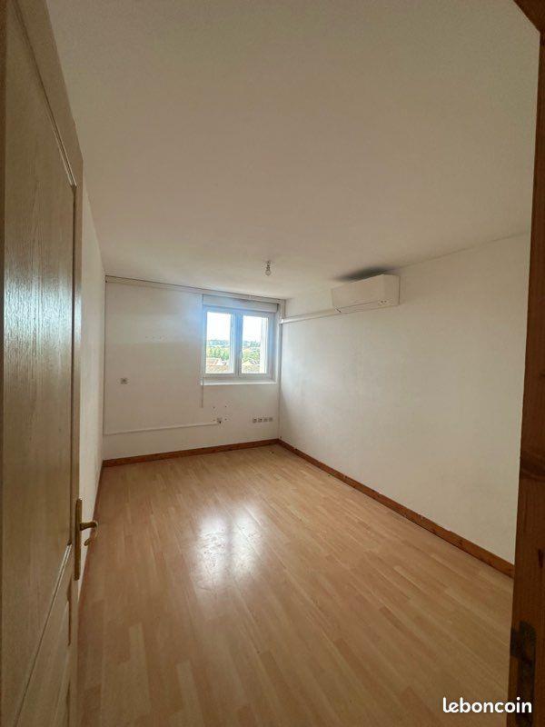 Appartement à louer, 75m², Livarot