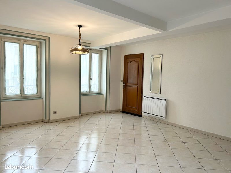 Appartement à louer, 55m², Andance