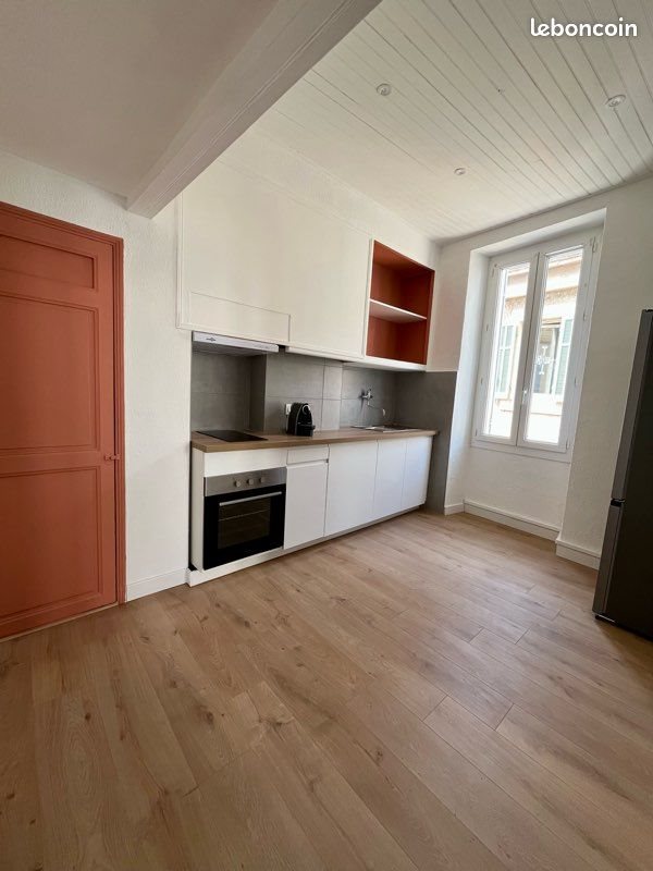 Appartement à louer, 45m², Marseille 4ème