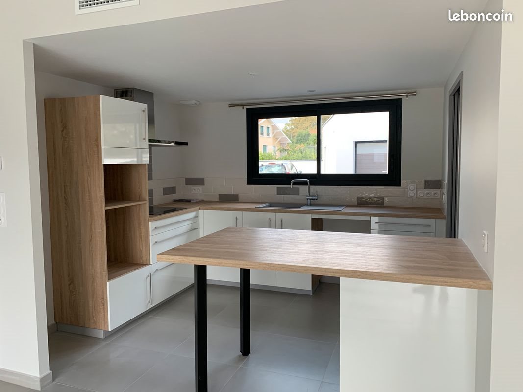 Maison à louer, 103m², Lescar