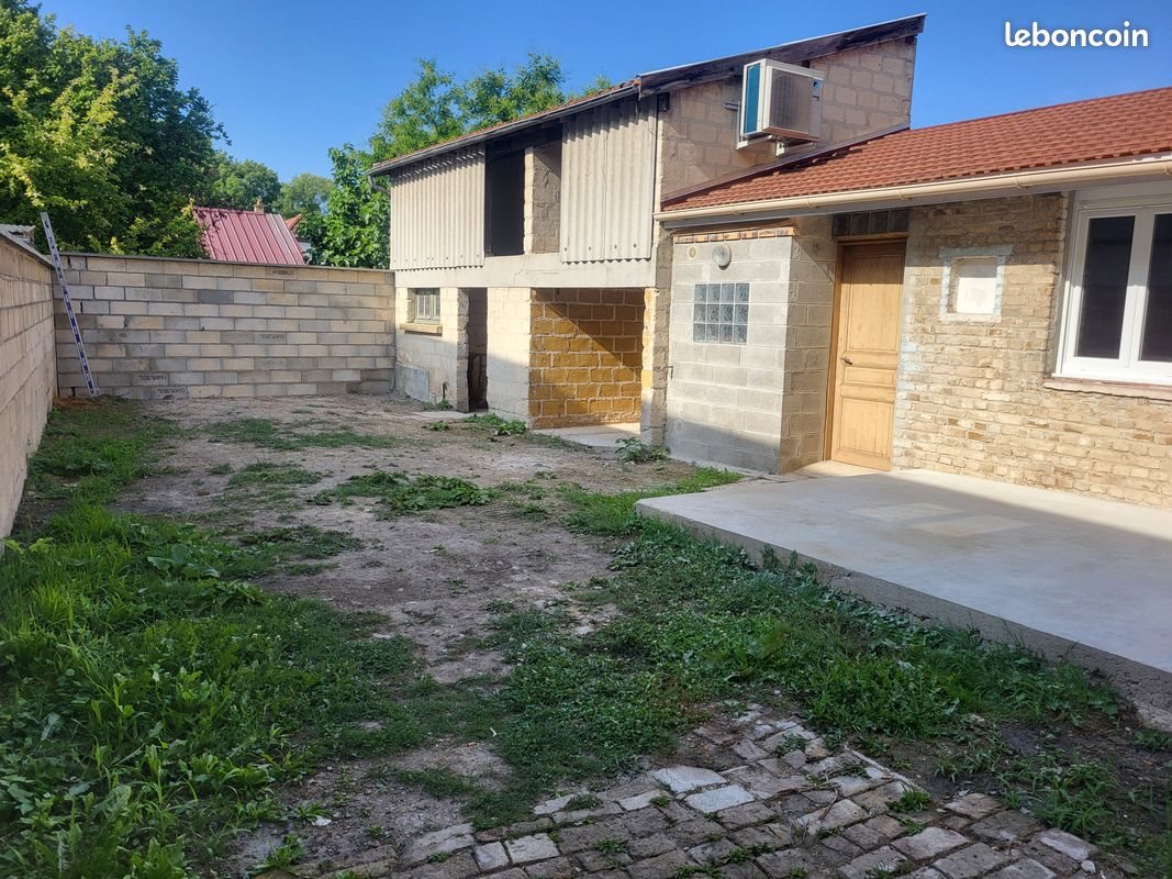 Maison à louer, 115m², Juniville