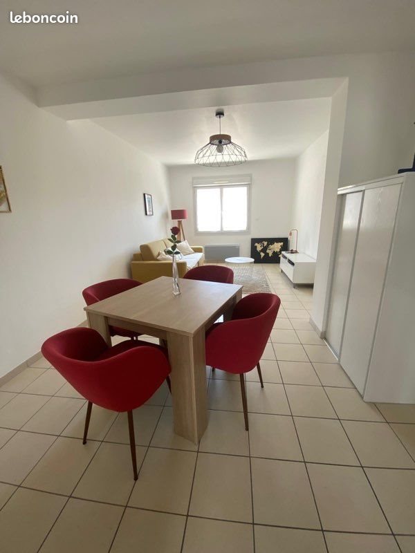 Appartement à louer, 47m², Toulon