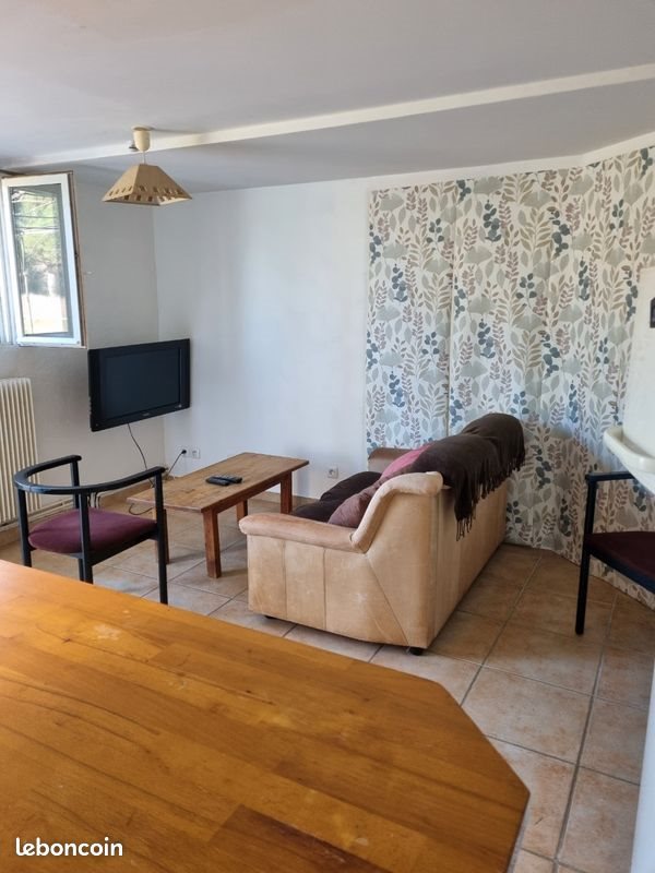 Appartement à louer, 42m², Ambres
