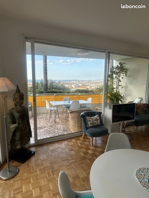 Appartement à louer, 71m², Nice