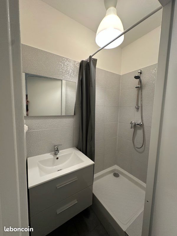 Appartement à louer, 24m², Marseille 5ème