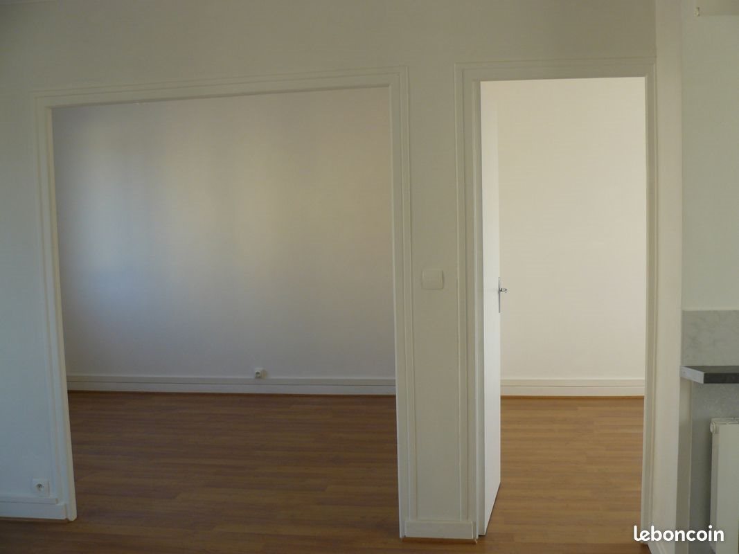 Appartement à louer, 62m², Roussillon