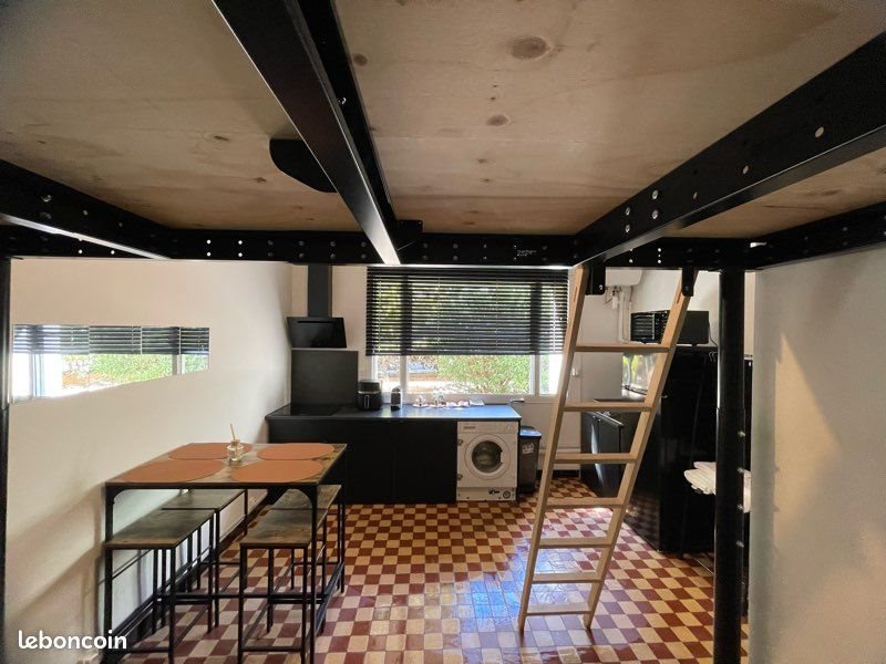 Appartement à louer, 17m², Marseille 8ème