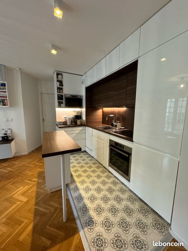 Appartement à louer, 43m², Suresnes