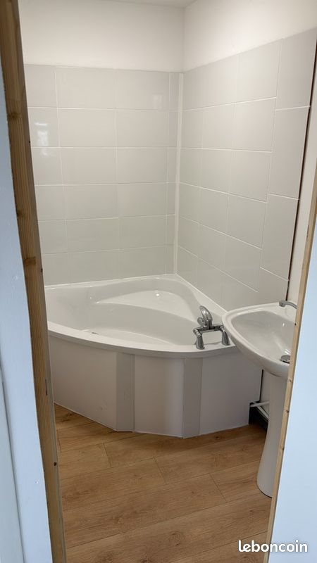 Appartement à louer, 70m², Belberaud