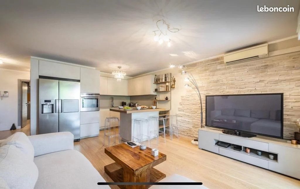 Appartement à louer, 64m², Beausoleil