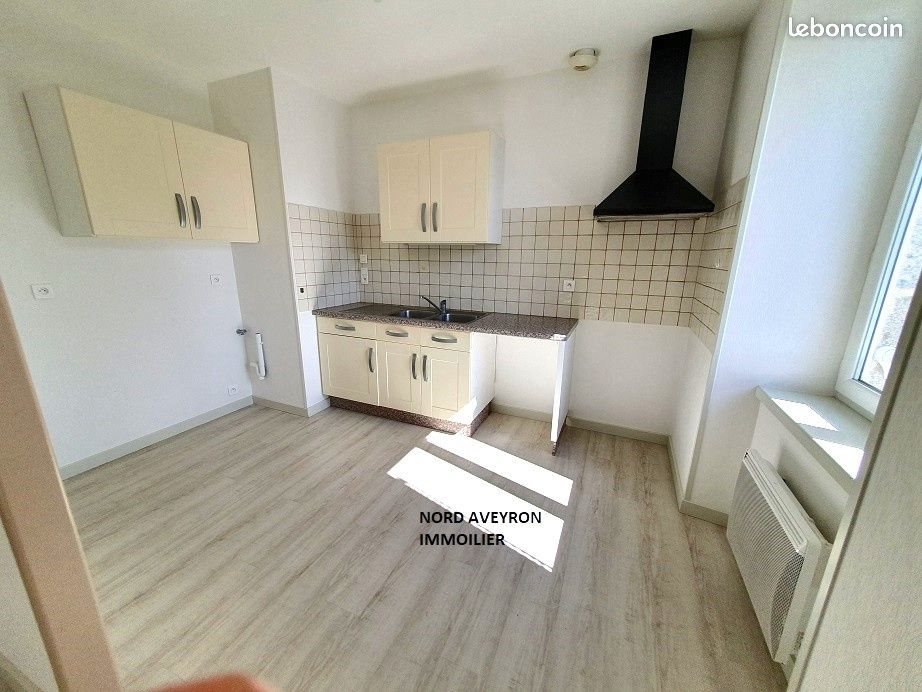 Appartement à louer, 70m², Soulages-Bonneval