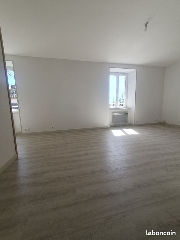 Appartement à louer, 70m², Soulages-Bonneval