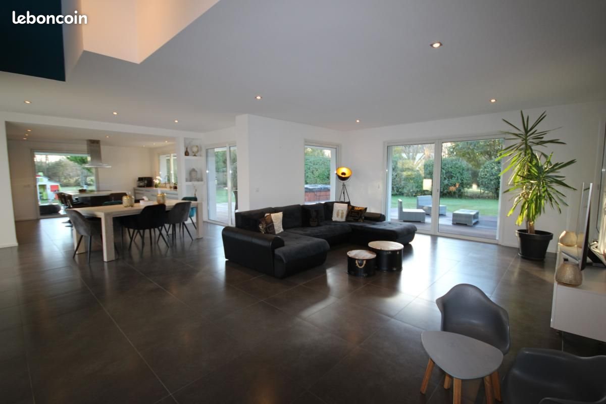 Maison à vendre, 165m², Sauvagnon