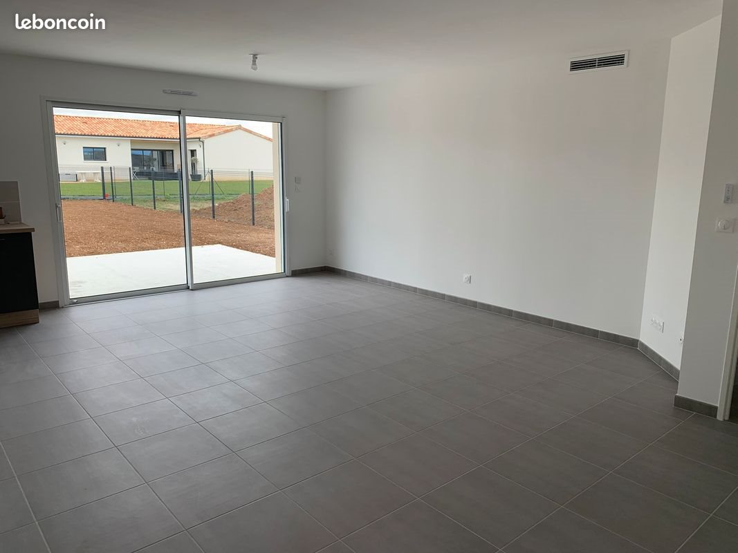 Maison à louer, 92m², Chabournay