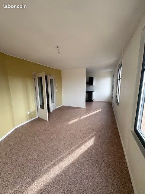 Appartement à louer, 54m², Thizy