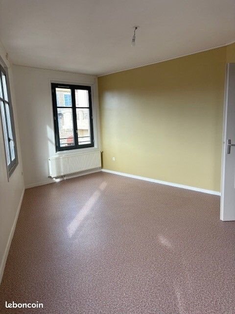 Appartement à louer, 54m², Thizy