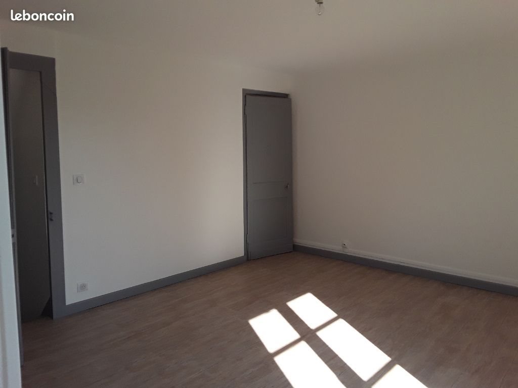 Maison à louer, 52m², Pont-l'Evêque