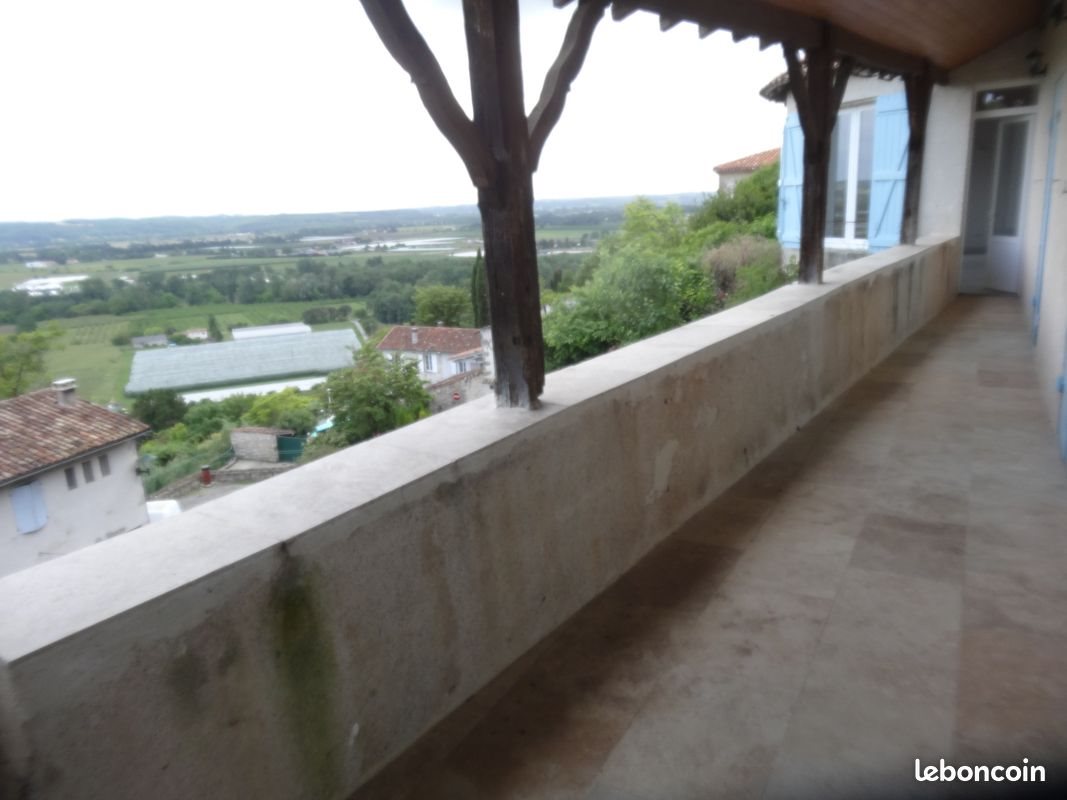 Appartement à louer, 140m², Clermont-Dessous