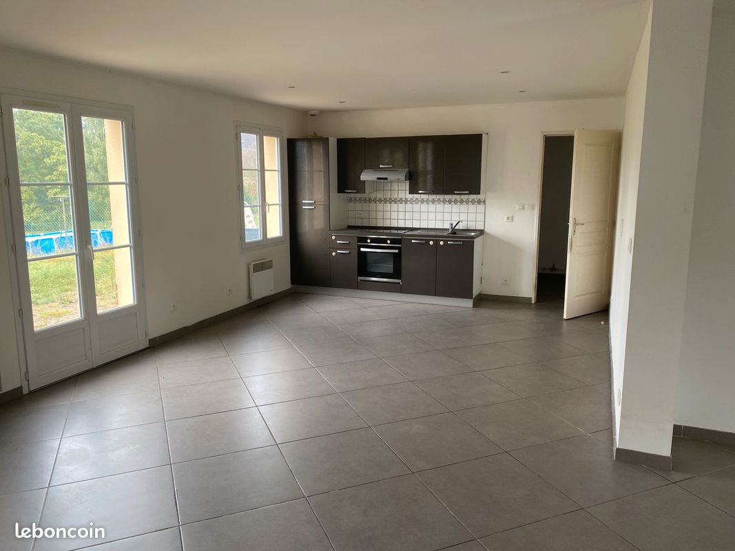 Maison à louer, 140m², Goincourt