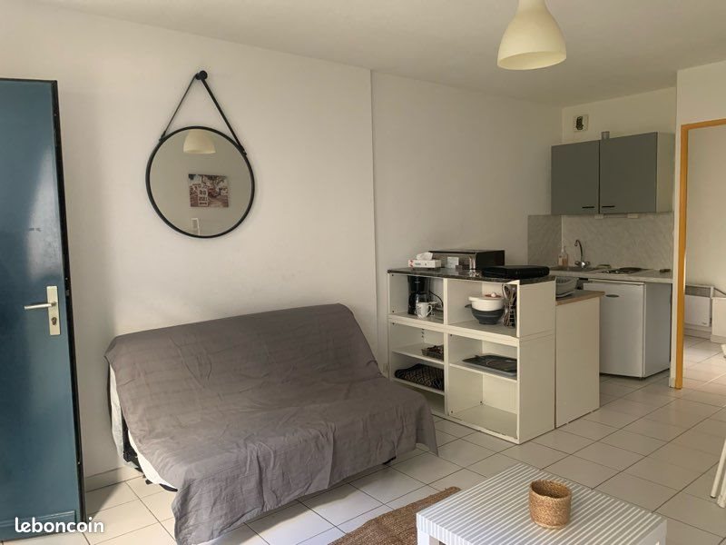 Appartement à louer, 25m², Nîmes