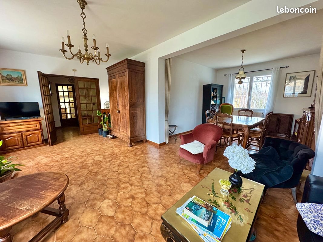 Maison à vendre, 121m², Grans