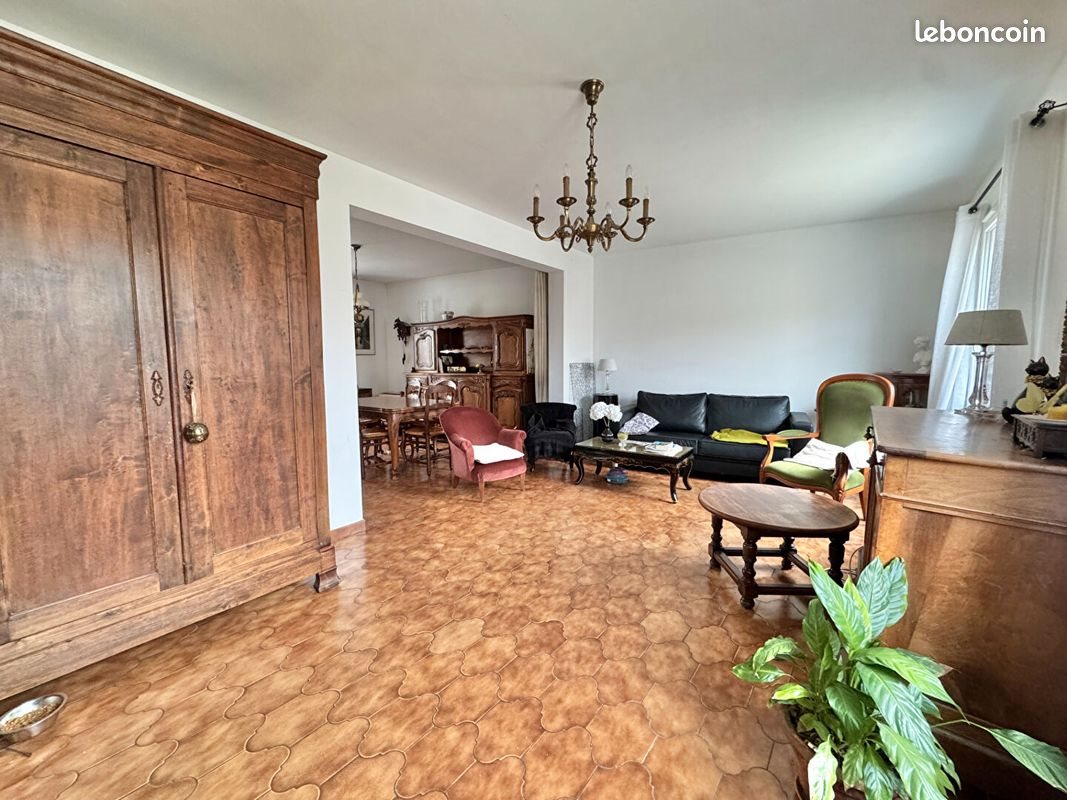 Maison à vendre, 121m², Grans