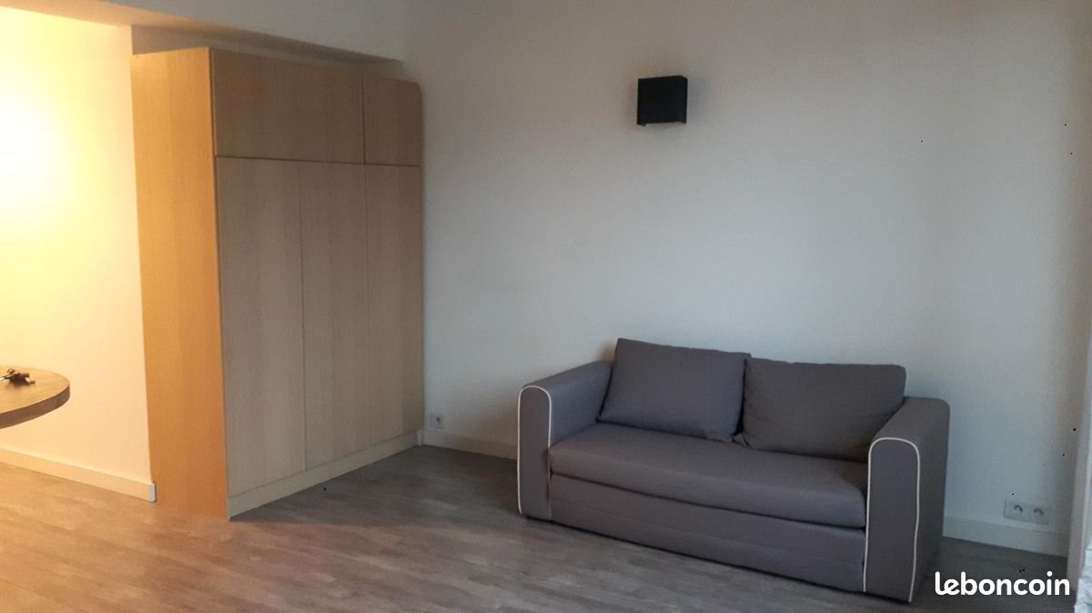 Appartement à louer, 23m², Paris 18ème