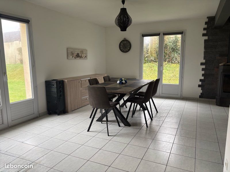 Maison à louer, 111m², Vasteville