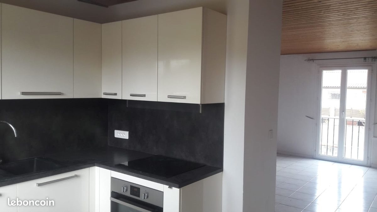 Appartement à louer, 64m², Brax