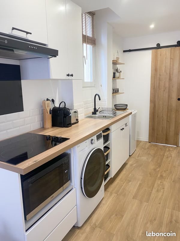 Appartement à louer, 22m², Marseille 8ème