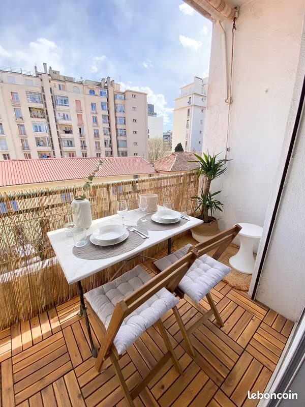 Appartement à louer, 22m², Marseille 8ème