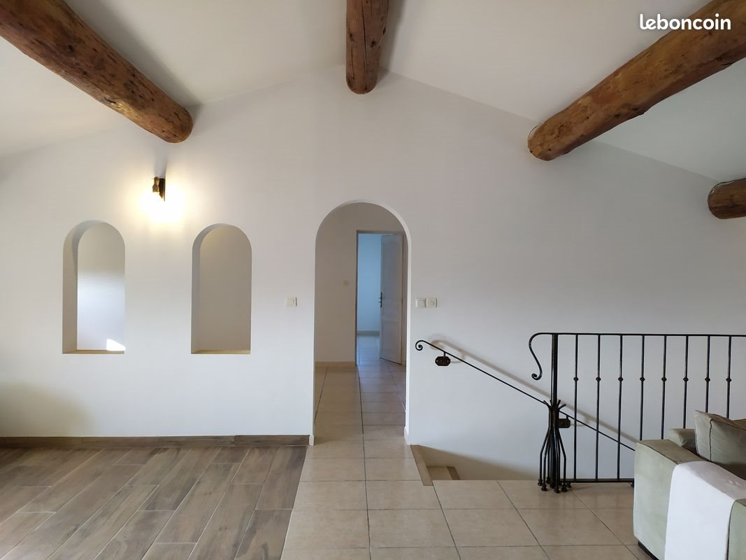 Appartement à louer, 100m², La Fare-les-Oliviers
