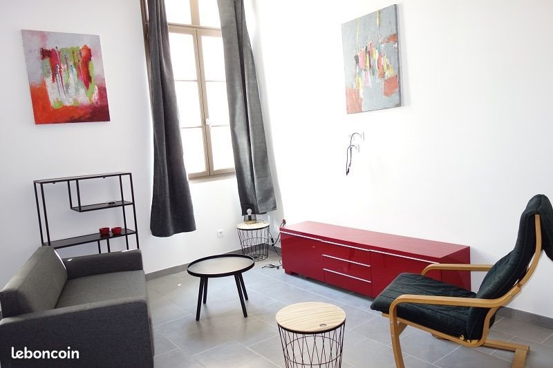 Appartement à louer, 46m², Nîmes